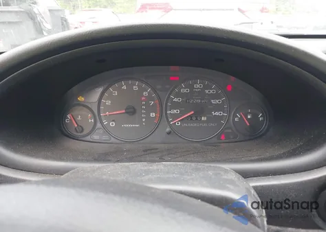 2000 Acura Integra Gs z USA, uszkodzony, nr VIN JH4DC4465YS012013